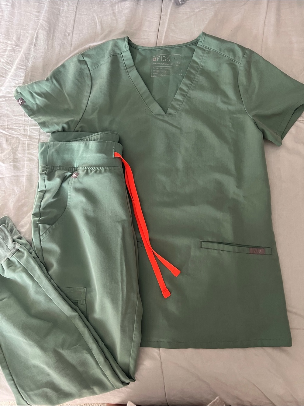 Figs women’s green scrub set XXSP